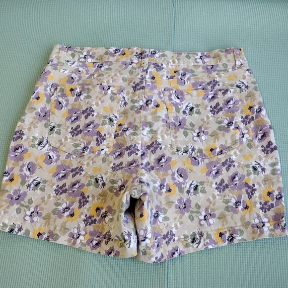 Gloria Vanderbilt Denim Floral Stretch High Waist Shorts Size 14 - Picture 7 of 8
